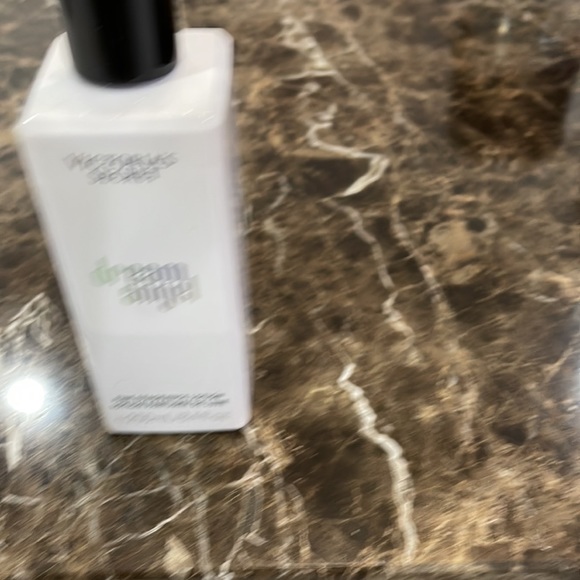 Victoria’s Secret Dream Angel Perfume Lotion - Picture 4 of 4